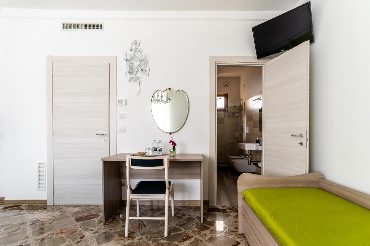 Le Calette Rooms - Puglia Mia Apartments Monopoli Exterior photo