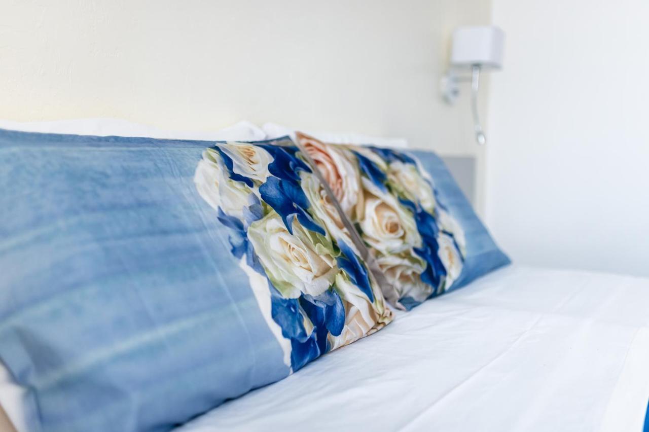 Le Calette Rooms - Puglia Mia Apartments Monopoli Exterior photo